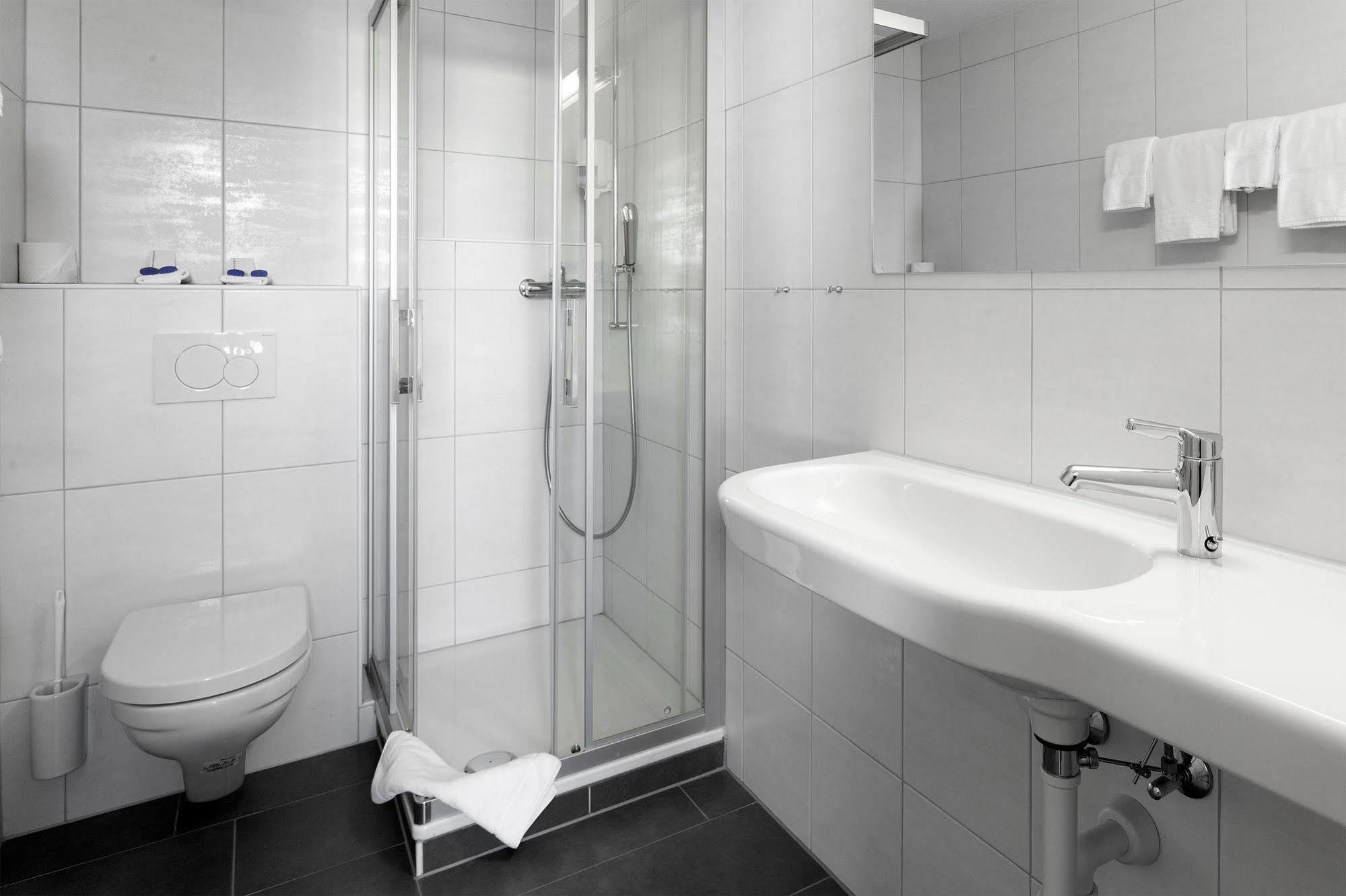 Hotel Ленцбург Экстерьер фото